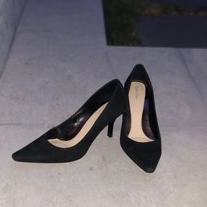 Suede black pumps by Calvin Klein